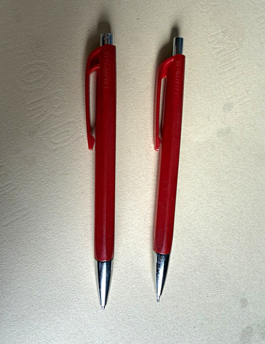 Caran ache red plastic - d'ache,